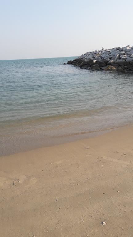Sabaidee Beach Rayong Extérieur photo